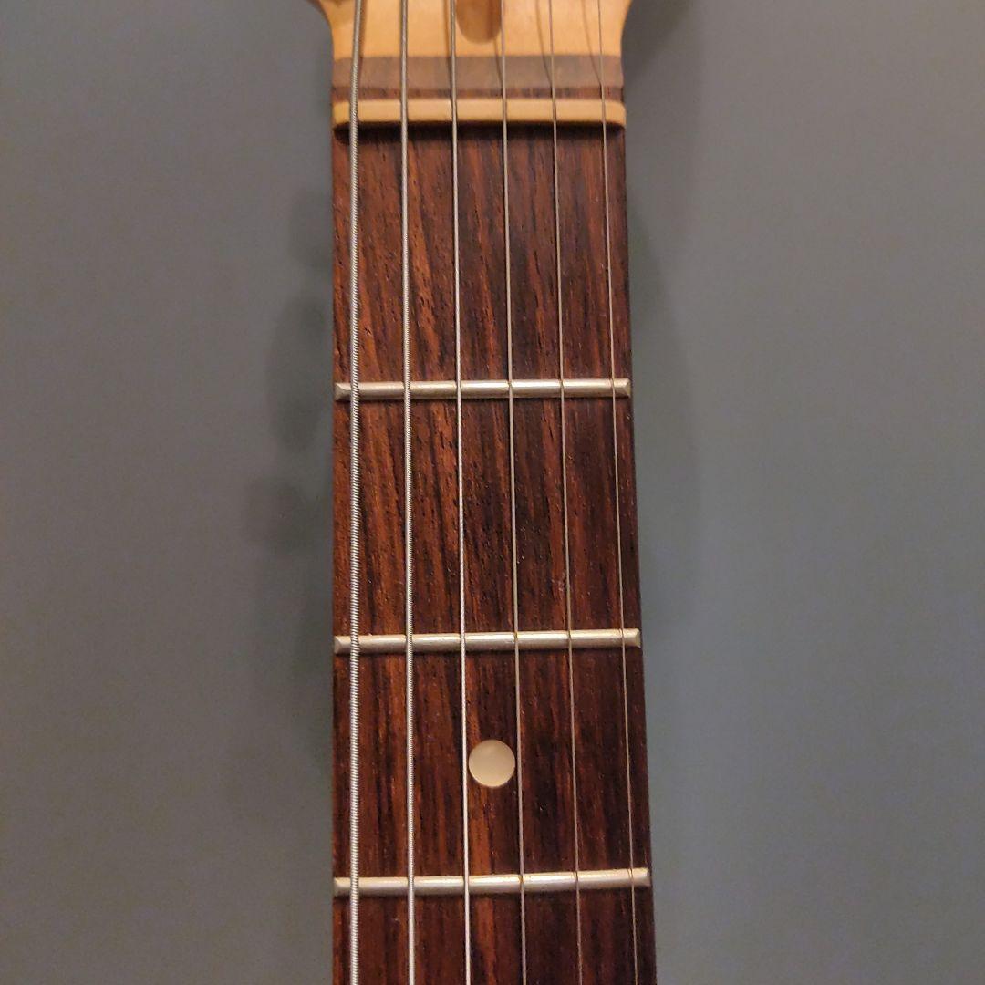 Squier Stratocaster レッド