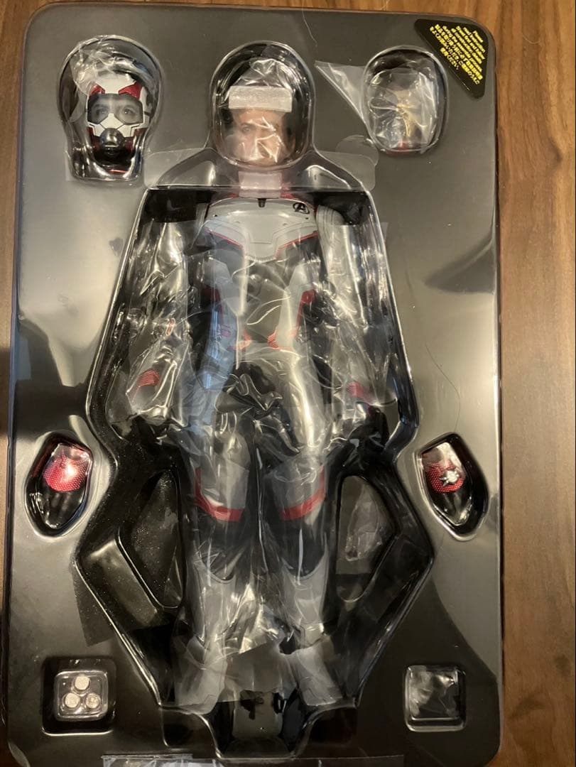 ホットトイズ　トニースターク　アベンジャーズ　エンドゲーム
