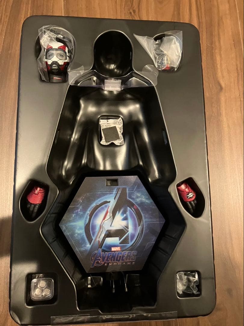 ホットトイズ　トニースターク　アベンジャーズ　エンドゲーム