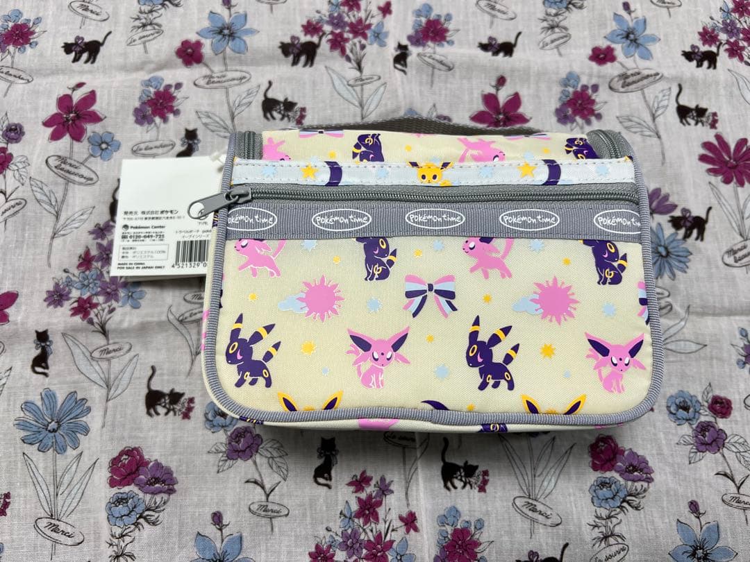 ポケモンタイム　トラベルポーチ　イーブイシリーズ