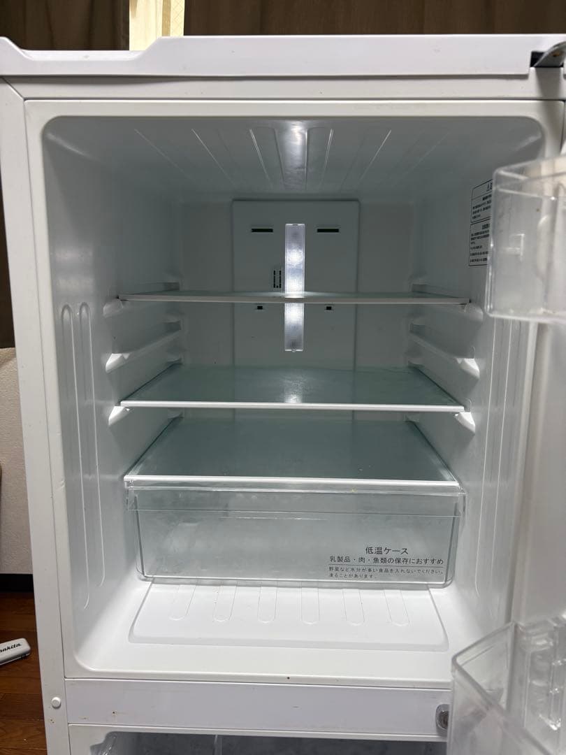 Hisense 冷蔵庫 ホワイト 下冷凍