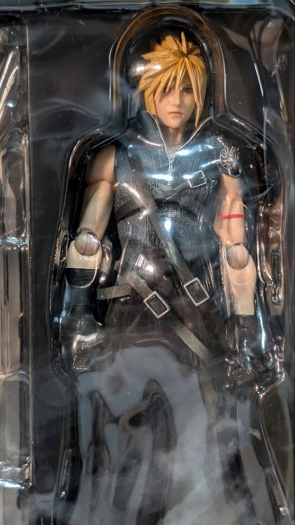 ファイナルファンタジーVII アドベントチルドレンPLAY ARTS改 クラウド