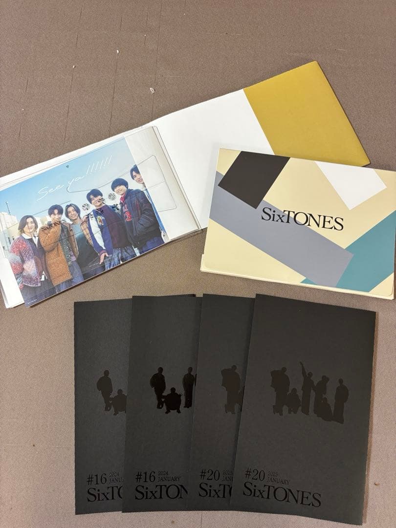 ストーンズ　SixTONES グッズセット　うちわ　写真　アクスタ　ペンラなど