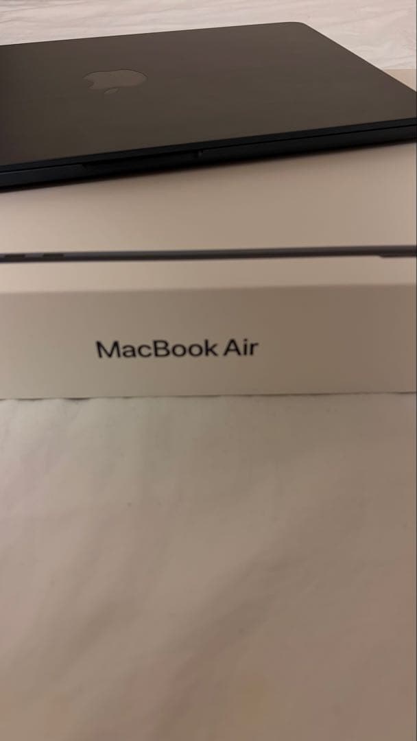 【美品】MacBook Air M2 ミッドナイト 256GB