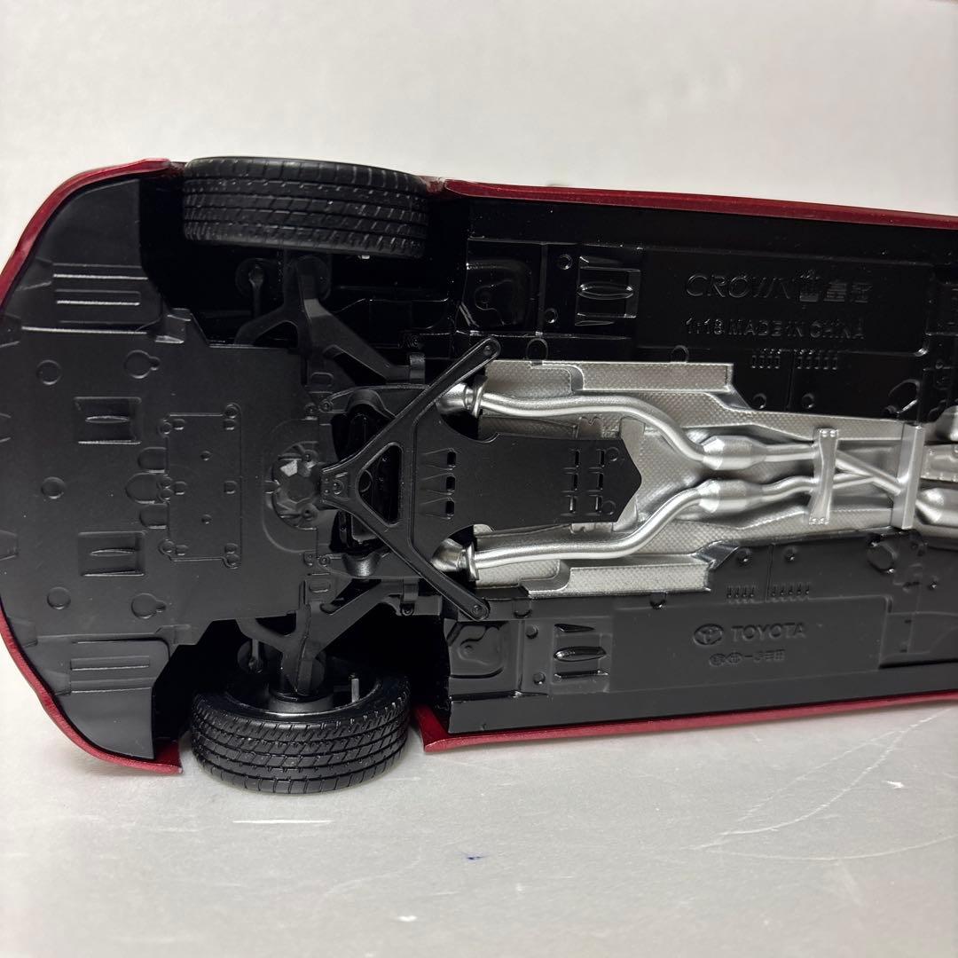 CROWN ワインレッド セダンモデル