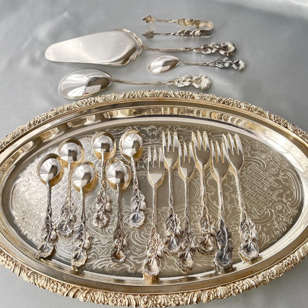 【Christoph Widmann】 ヒルデスハイムローズ 16本 薔薇