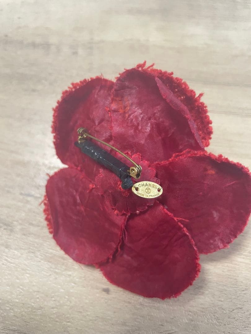 CHANEL ブローチ コサージュ カメリア 紅白　Betty1014