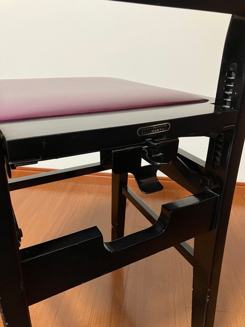 トムソン椅子　ピアノ椅子　背もたれ椅子