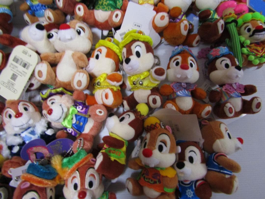 A1172 ディズニー　チップとデール　ぬいぐるみ 122 体セット