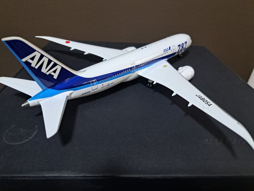 Phoenix ANA B787-8 1/200 スケール
