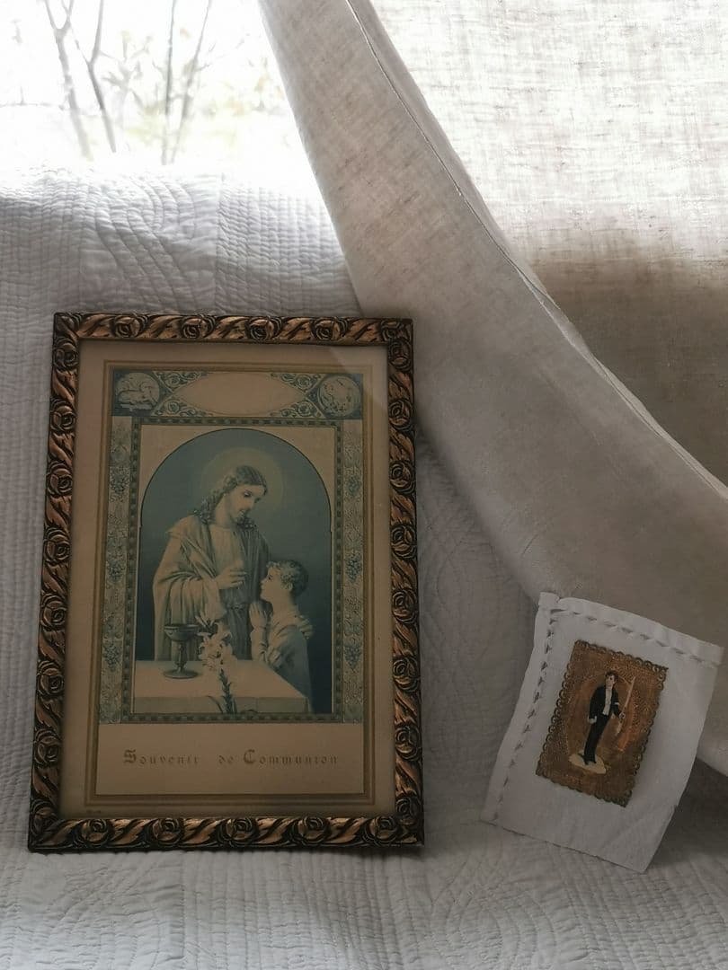 アンティークベルギー キリストと少年 初聖体 天使羊鳥透し絵 ローズ木彫フレーム