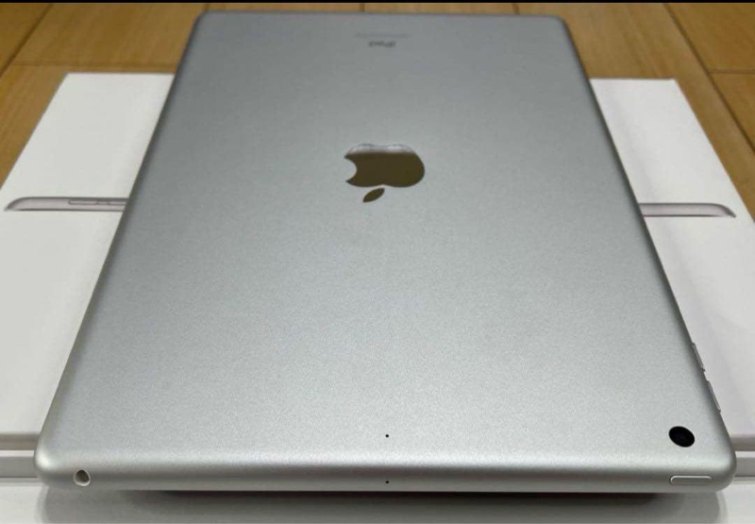 【超美品】Ipad第9世代64Gb Wi-Fiキーボードとカバー付き
