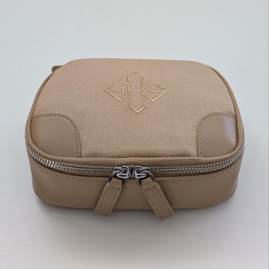 【新品・未使用】エッティンガー　トラベルポーチ　化粧ポーチ　ベージュ　４個セット