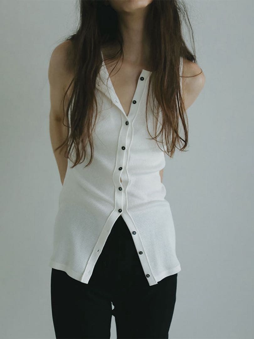 ETRÉ TOKYO / エトレトウキョウ フロントオープンタンクトップ