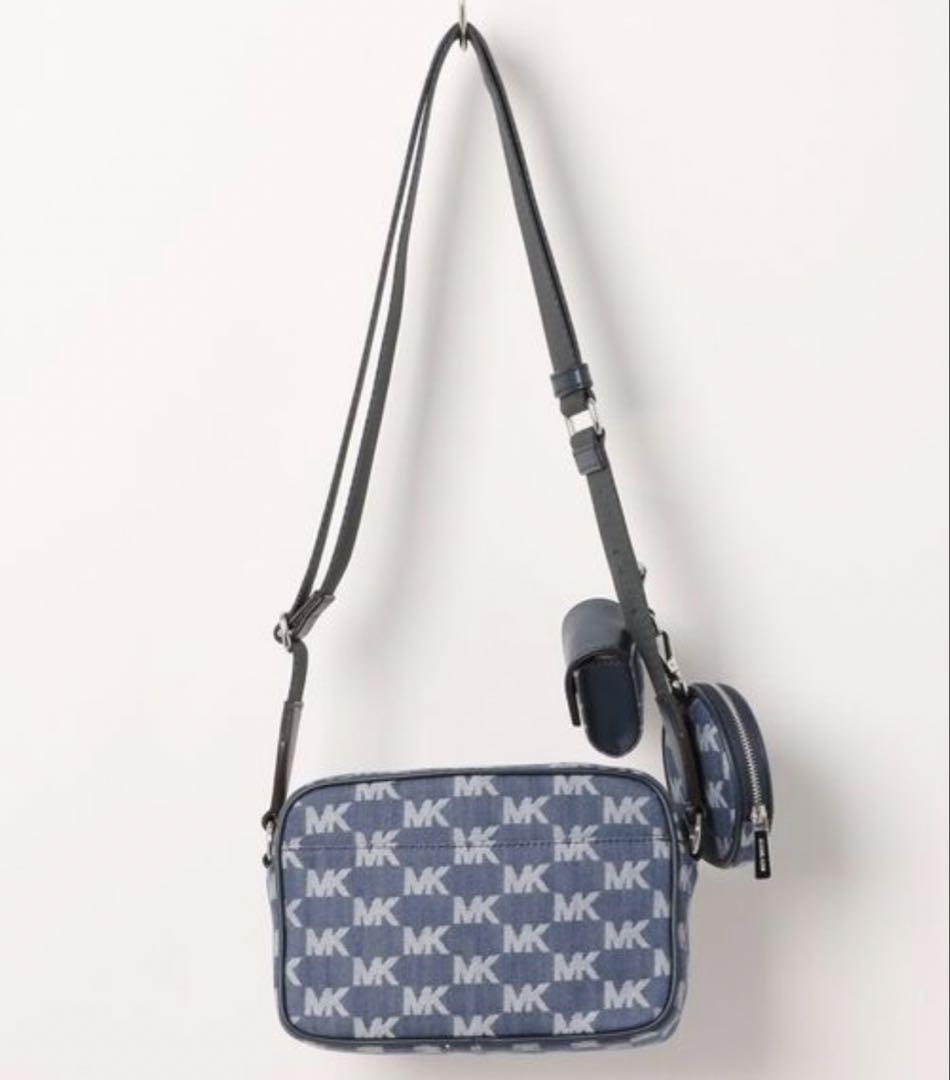 マイケルコース クロスボディウィズ テックアタッチミディアムMKシグネチャー新品