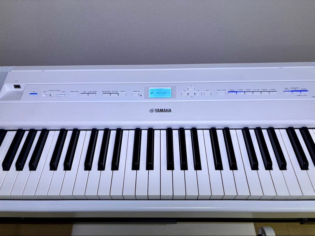 ヤマハ電子ピアノ木製鍵盤P-515WH 白 付属品セット直接引渡し限定(大田区)