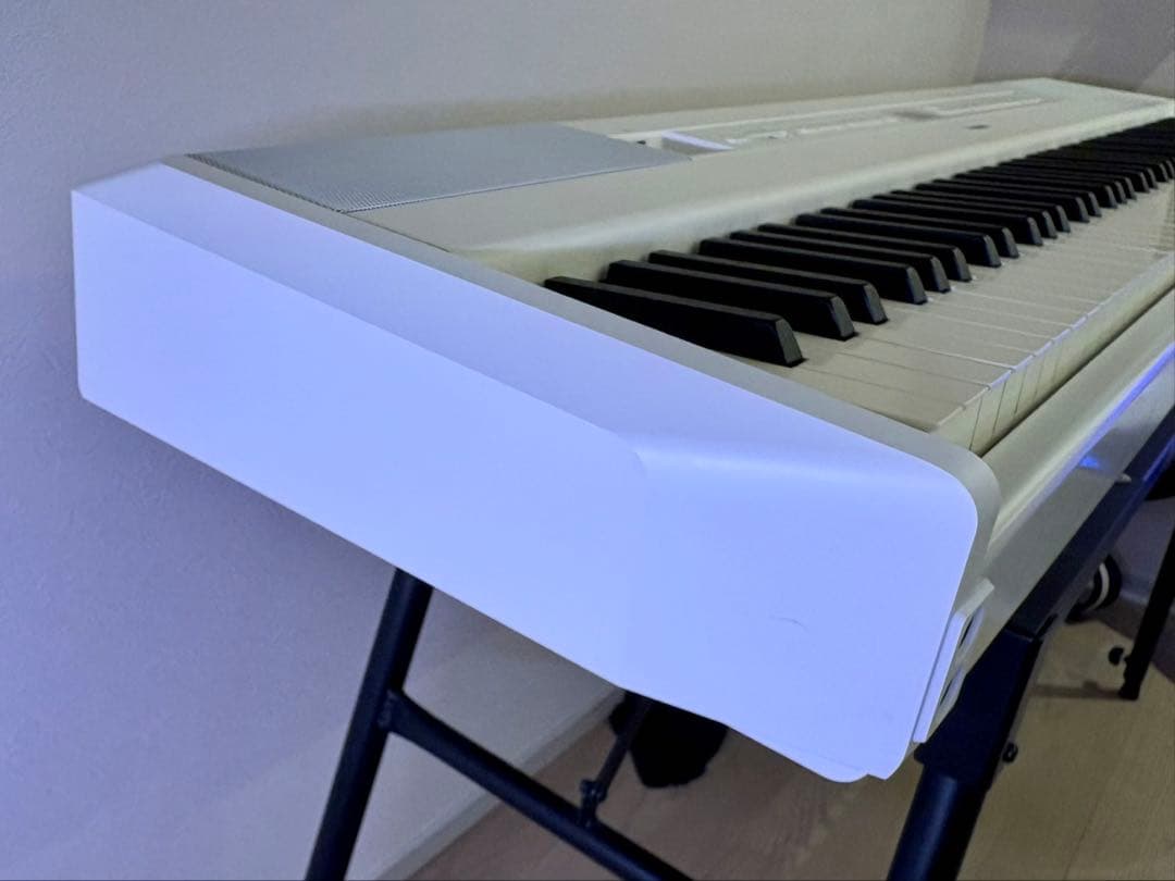 ヤマハ電子ピアノ木製鍵盤P-515WH 白 付属品セット直接引渡し限定(大田区)
