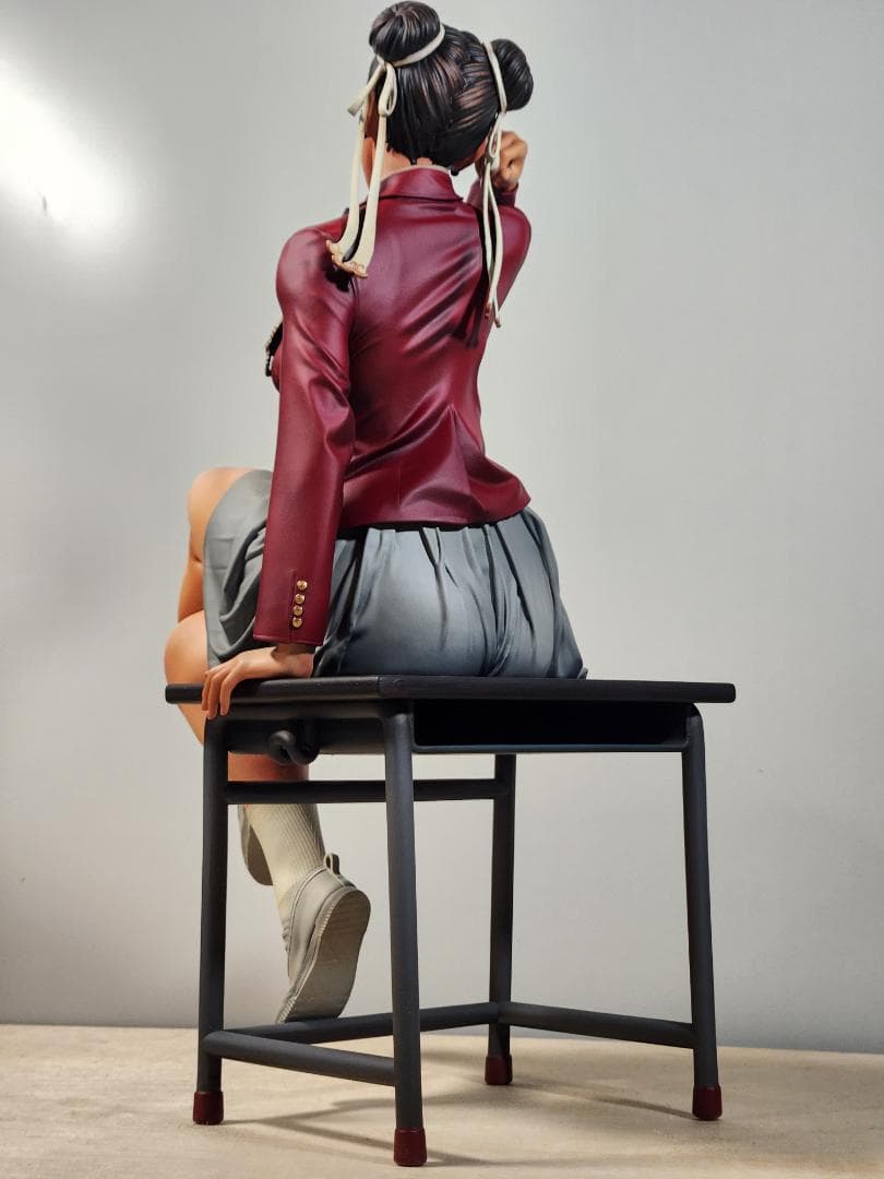 制服姿の春麗 ガレージキット塗装済み完成品