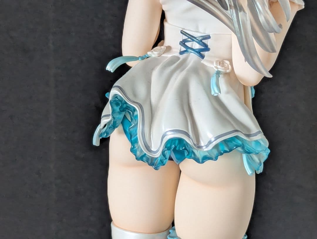 ポニーテールの女の子：チーパオ フィギュア 1/6スケール