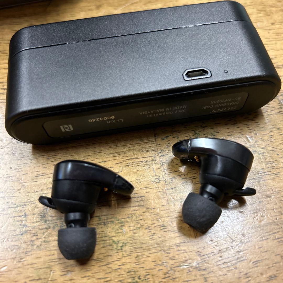 SONY WF-1000X 左のみ聴けます。