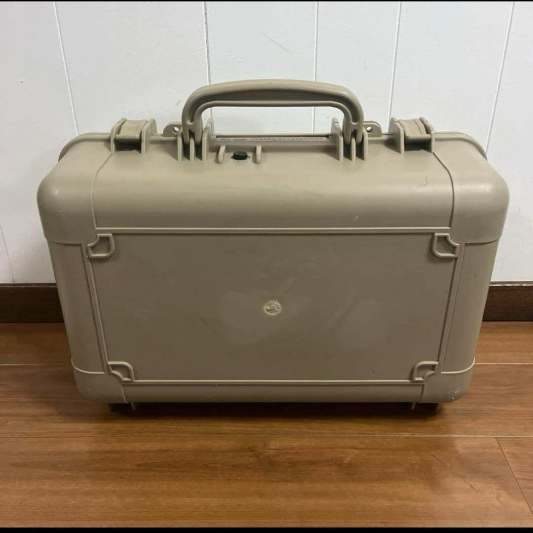 米軍　IRIS SPACES ACCESSORIES ハードケース　送料無料