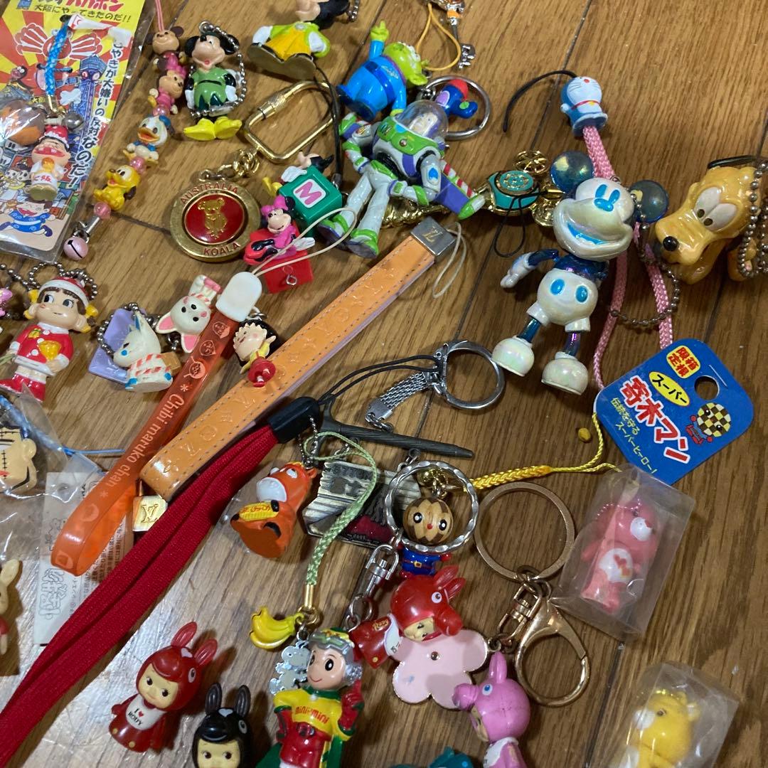 平成　レトロ　ご当地　ストラップ　キティ　ディズニー　リラックマ　キューピー