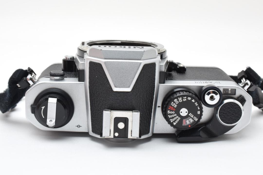 美品　NIKON ニコン NEW FM2 シルバー モルト新品交換済 M748