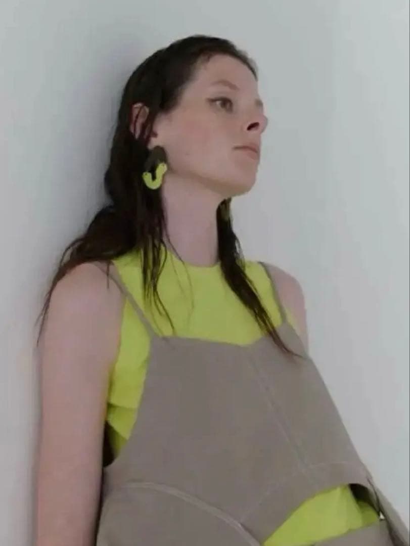 美品　UN3D ニットタンクトップ