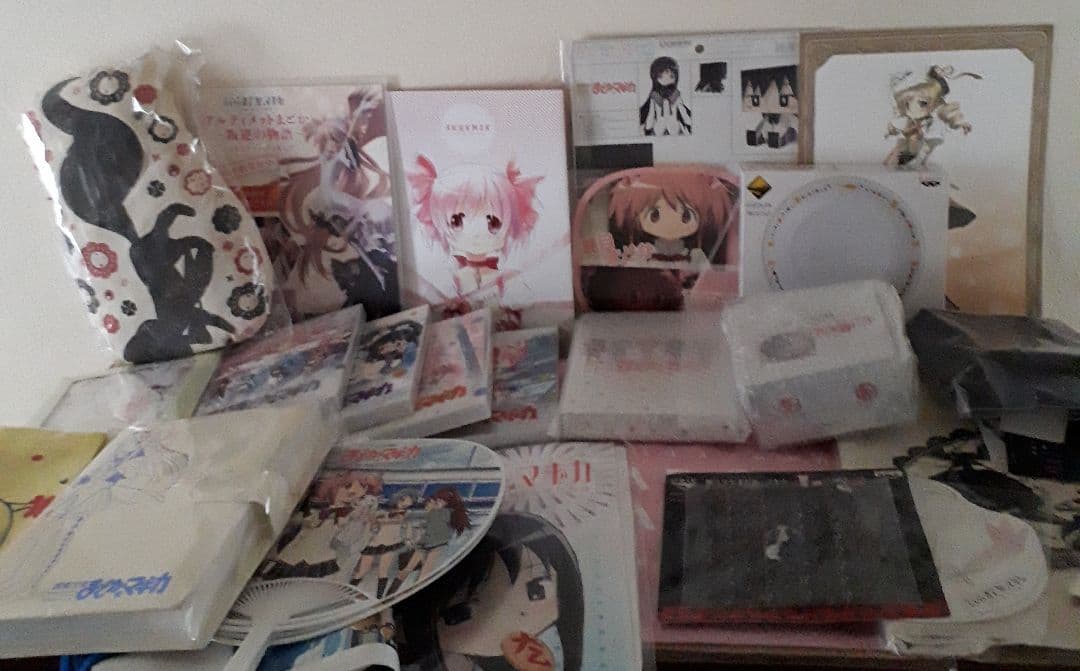 魔法少女まどか☆マギカ　まどマギ　まどか　ほむら　キュゥべえ　ポーチなど色々