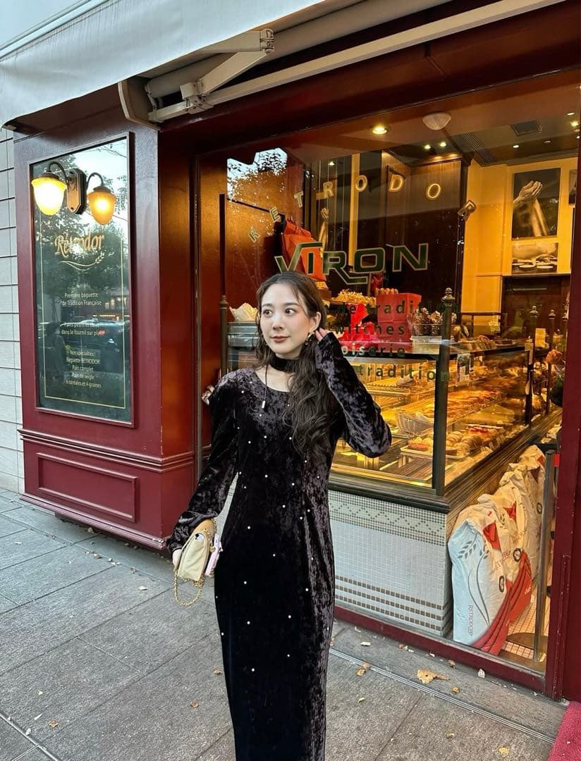 pearl glow velour dress チョーカー付　即日発送！