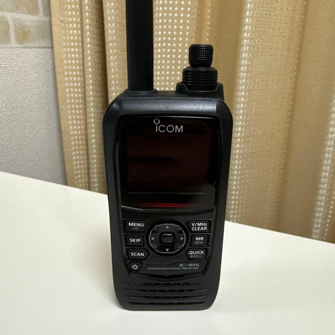 広域帯ハンディレシーバー　IC-R15