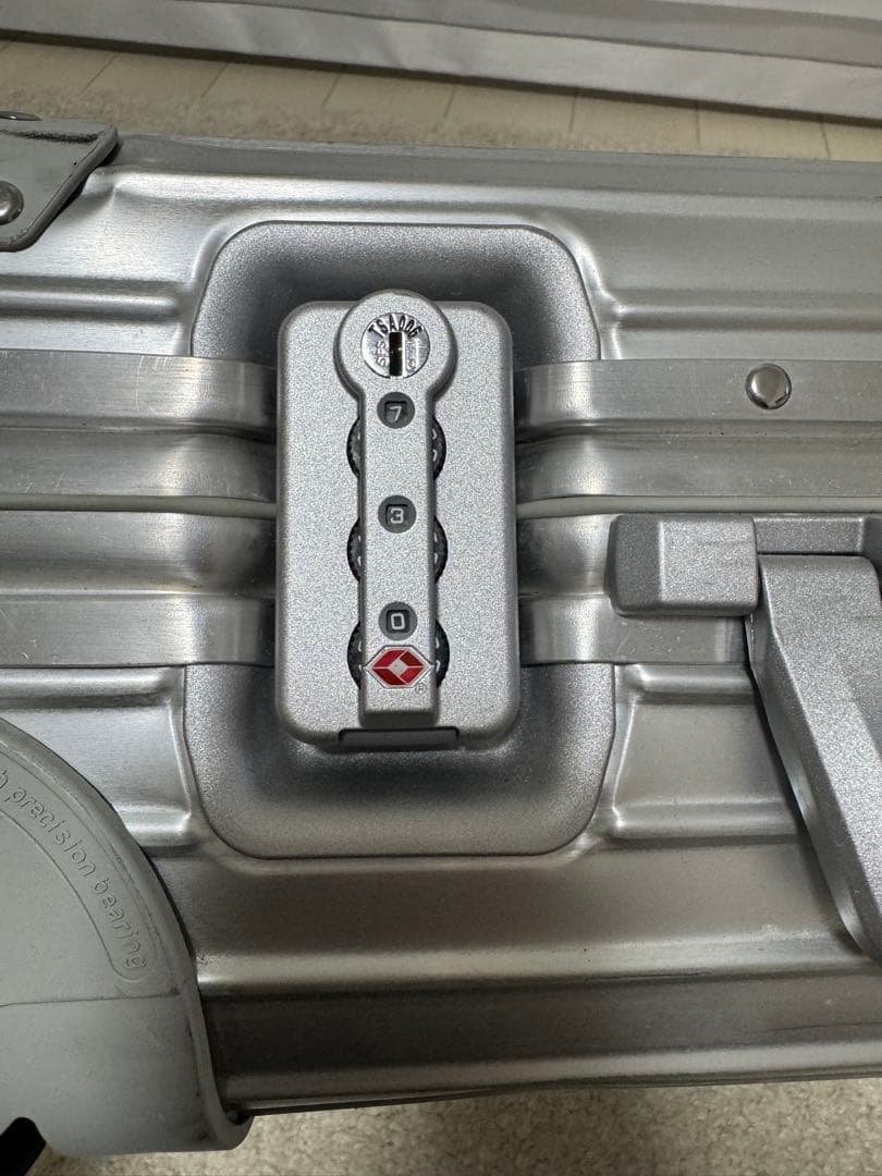 RIMOWAアルミスーツケース　２輪