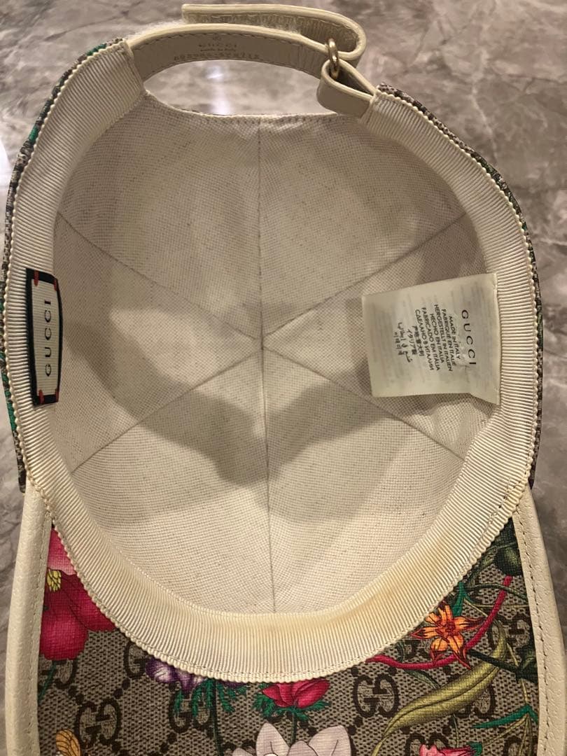 GUCCI 花柄 ベースボールキャップ