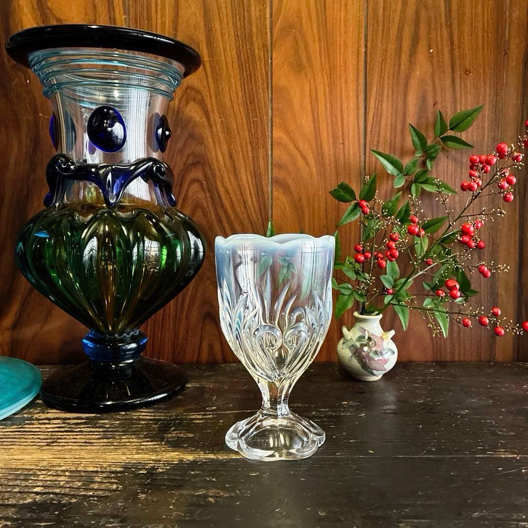 骨董　レトロ　乳白色暈し　ハートプレス紋　チューリップ型　パフェグラス　氷コップ