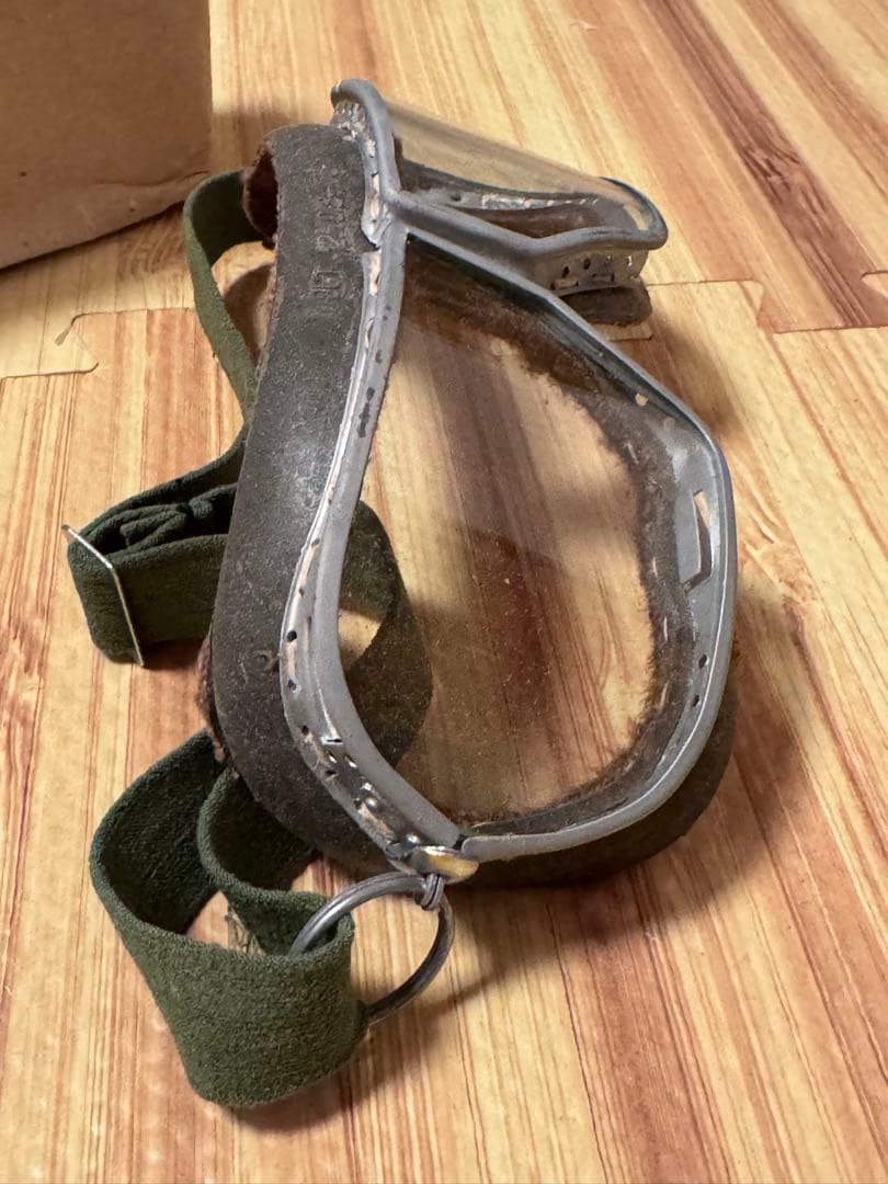 旧ソ連軍、戦車兵用ゴーグル、実物、未使用