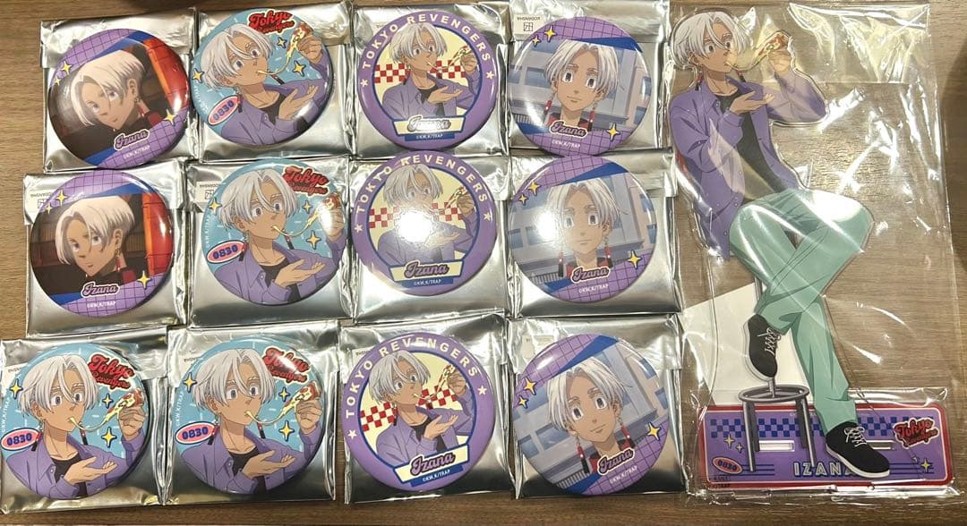 黒川イザナ　ハピネス缶バッジ　BIGアクリルスタンド 缶バッジ　東リベ