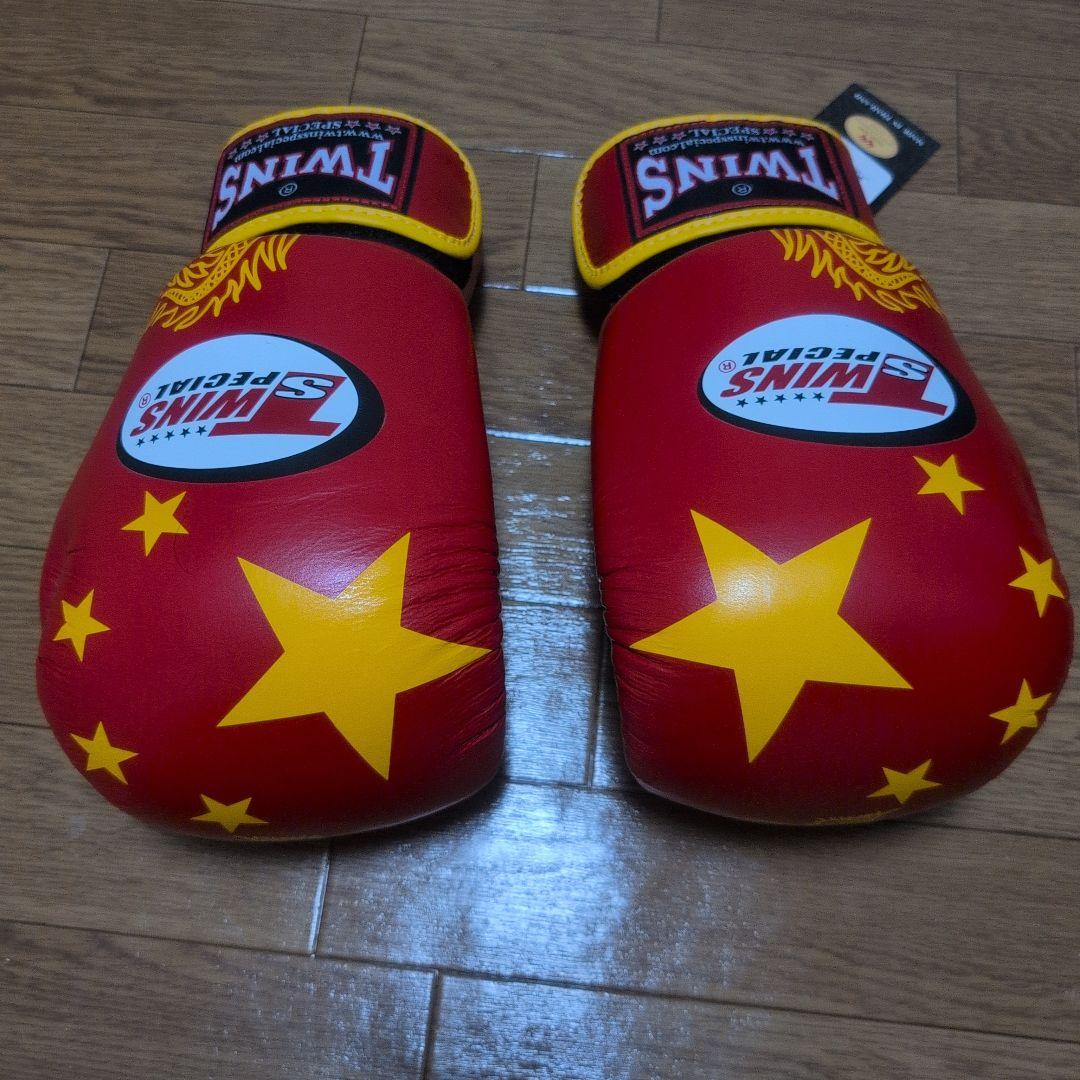 TWINS Special ボクシンググローブ 14 oz レッド