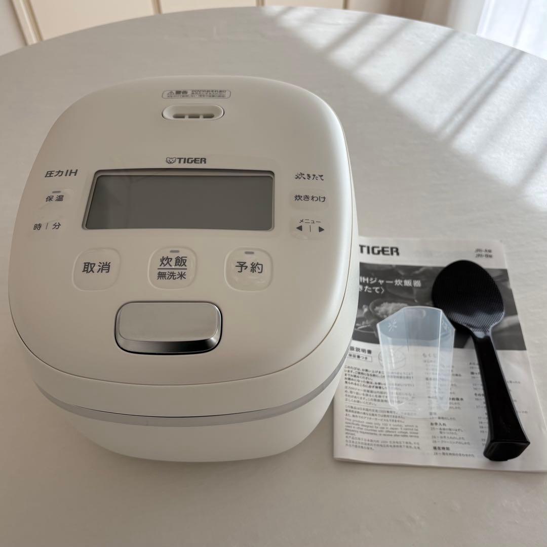 【美品】TIGER 圧力IHジャー炊飯器〈炊きたて〉5.5合 JRI-A100