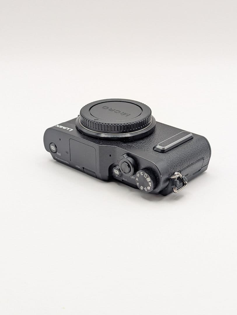 美品 Panasonic LUMIX DC-GF10 ブラック (レンズ無し)