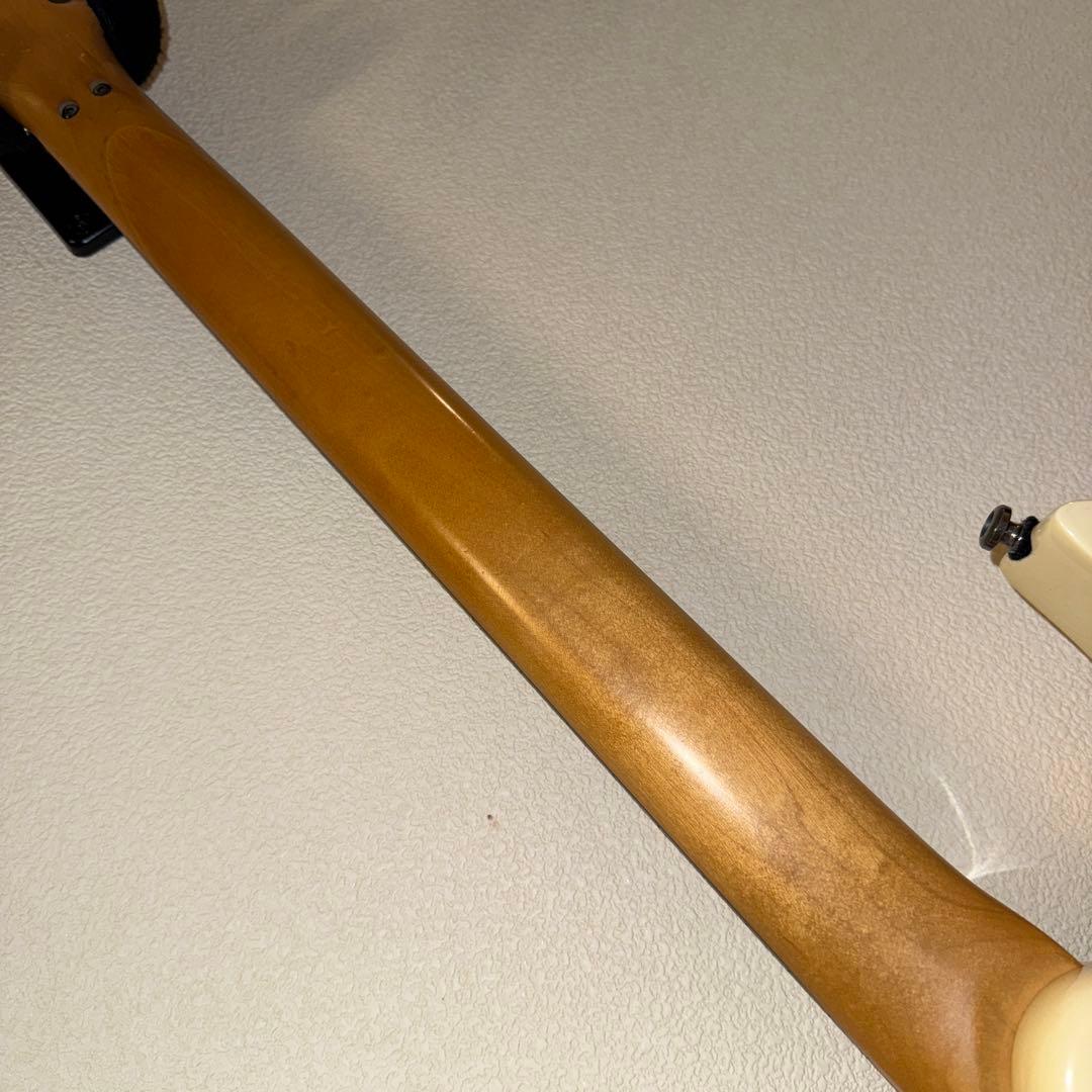 Ibanez JEM555 White Steve Vai シグネチャーモデル