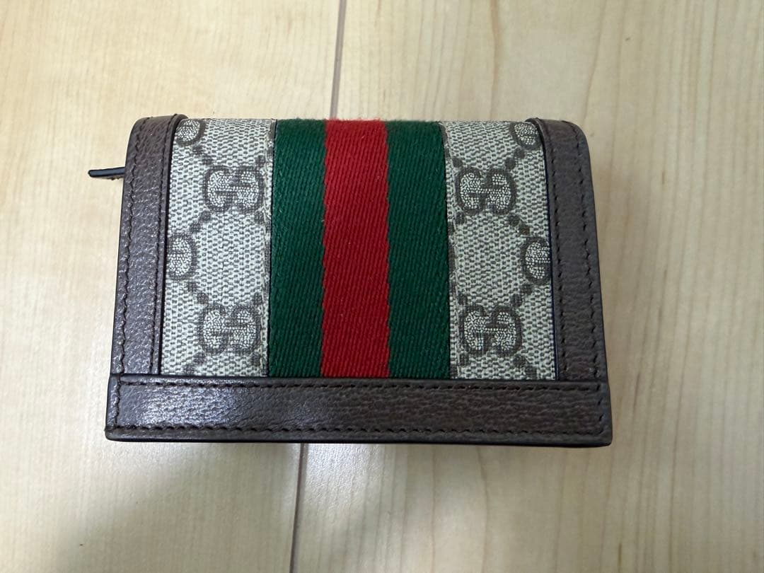 【美品】Gucci GGパターン 二つ折り財布