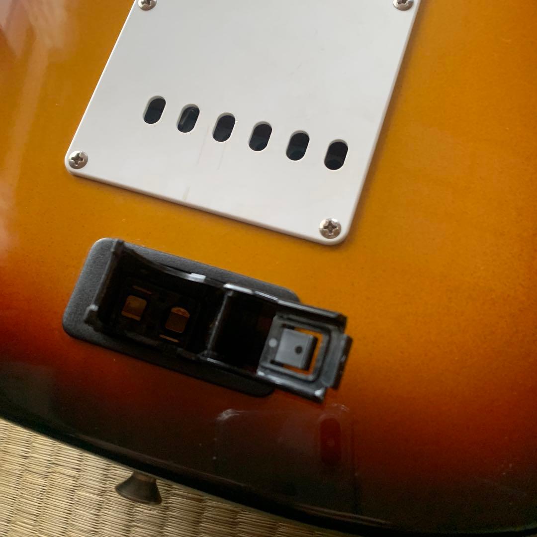 Fender ストラトキャスター　Champ アンプ内蔵　ギター サンバースト