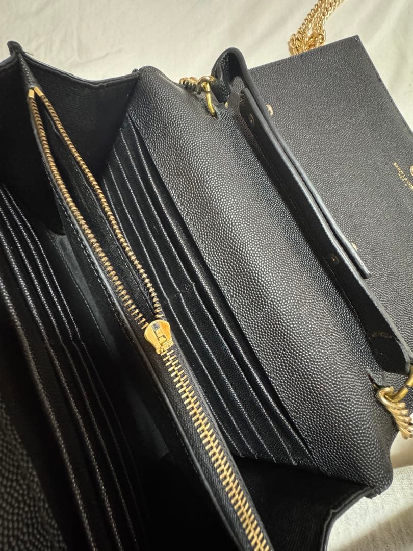 YSL ブラック ショルダーバッグ ゴールドロゴ