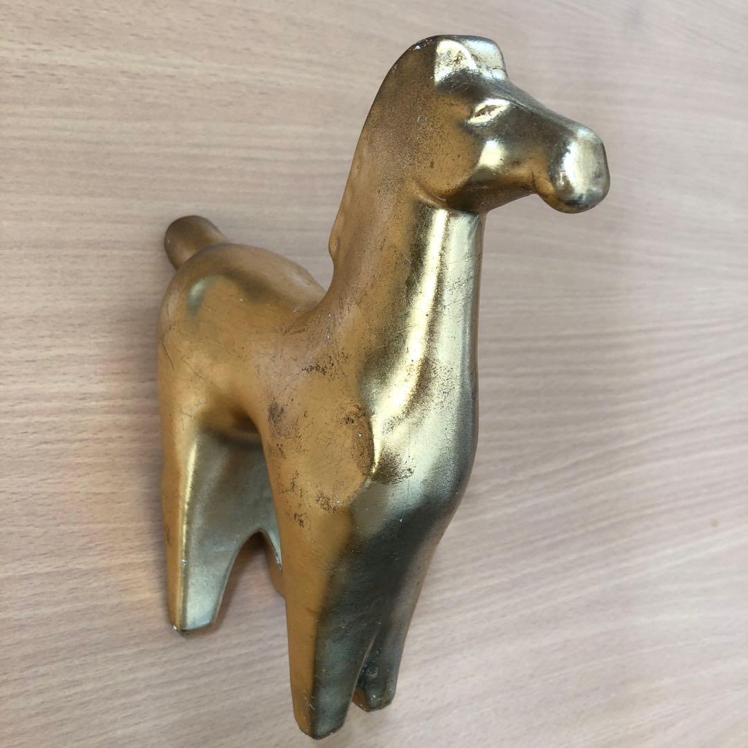 ダーナラホース　金色　ゴールド