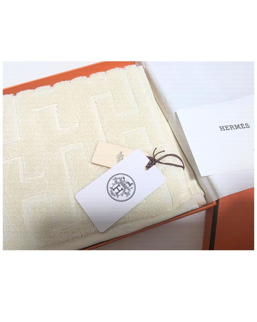 新品 HERMES タオルハンカチ クリーム色 H柄 エルメス プレゼント
