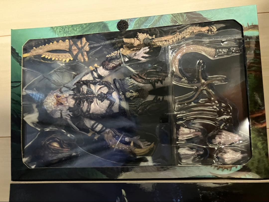 アルファ・プレデター 100th フィギュア アニバーサリーエディション