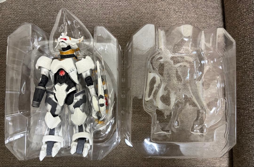 バンダイ　S.H.Figuarts　ギャラクトロン