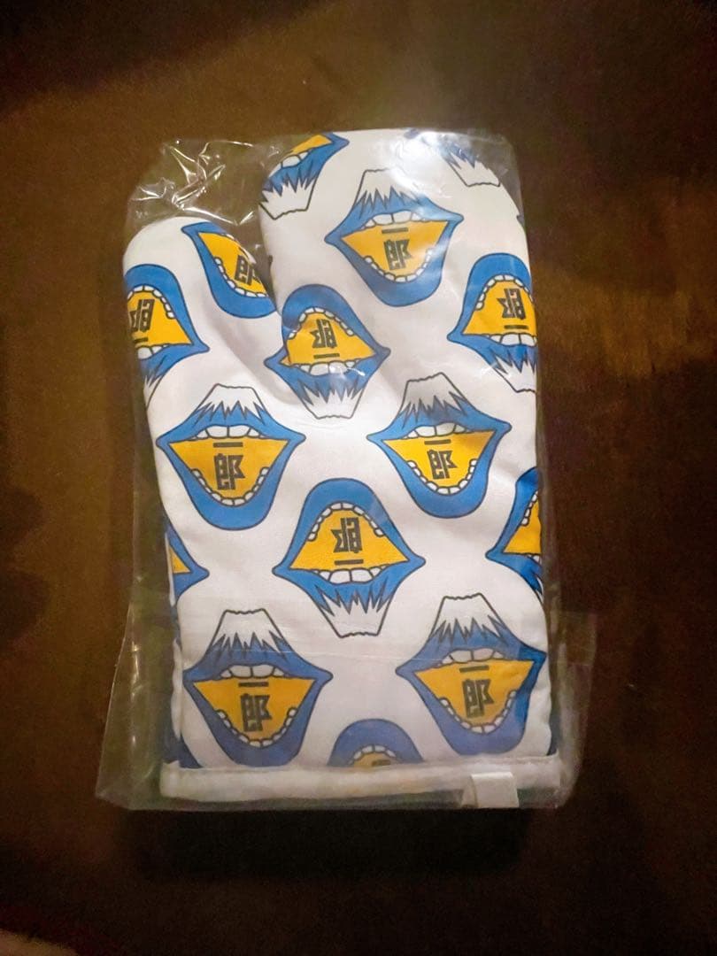 サカナクション　山口一郎　ミトン、クリップ、あぶらとり紙、怪獣SS席特典手帳