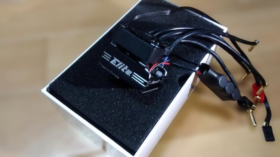 ReveD Elite 32-BIT Bluetooth コントローラー