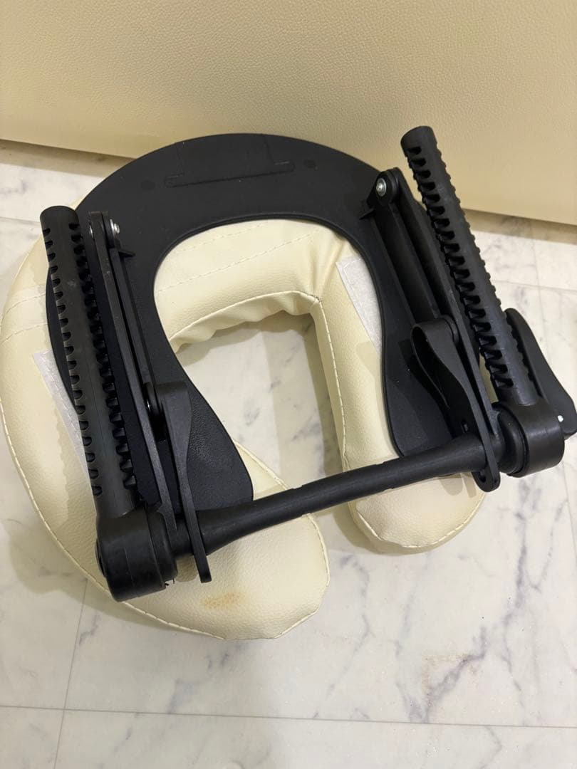 エステ/軽量折りたたみマッサージベッド